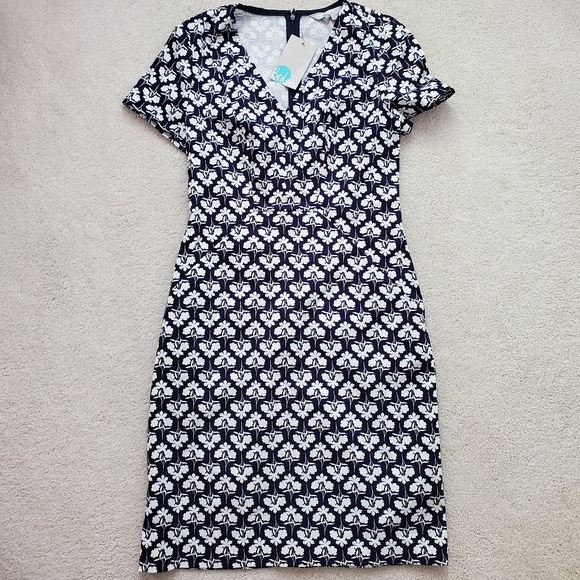 NWT Boden Navy and White Floral V-neck Pocket Dress sz2 - Picture 13 of 16
